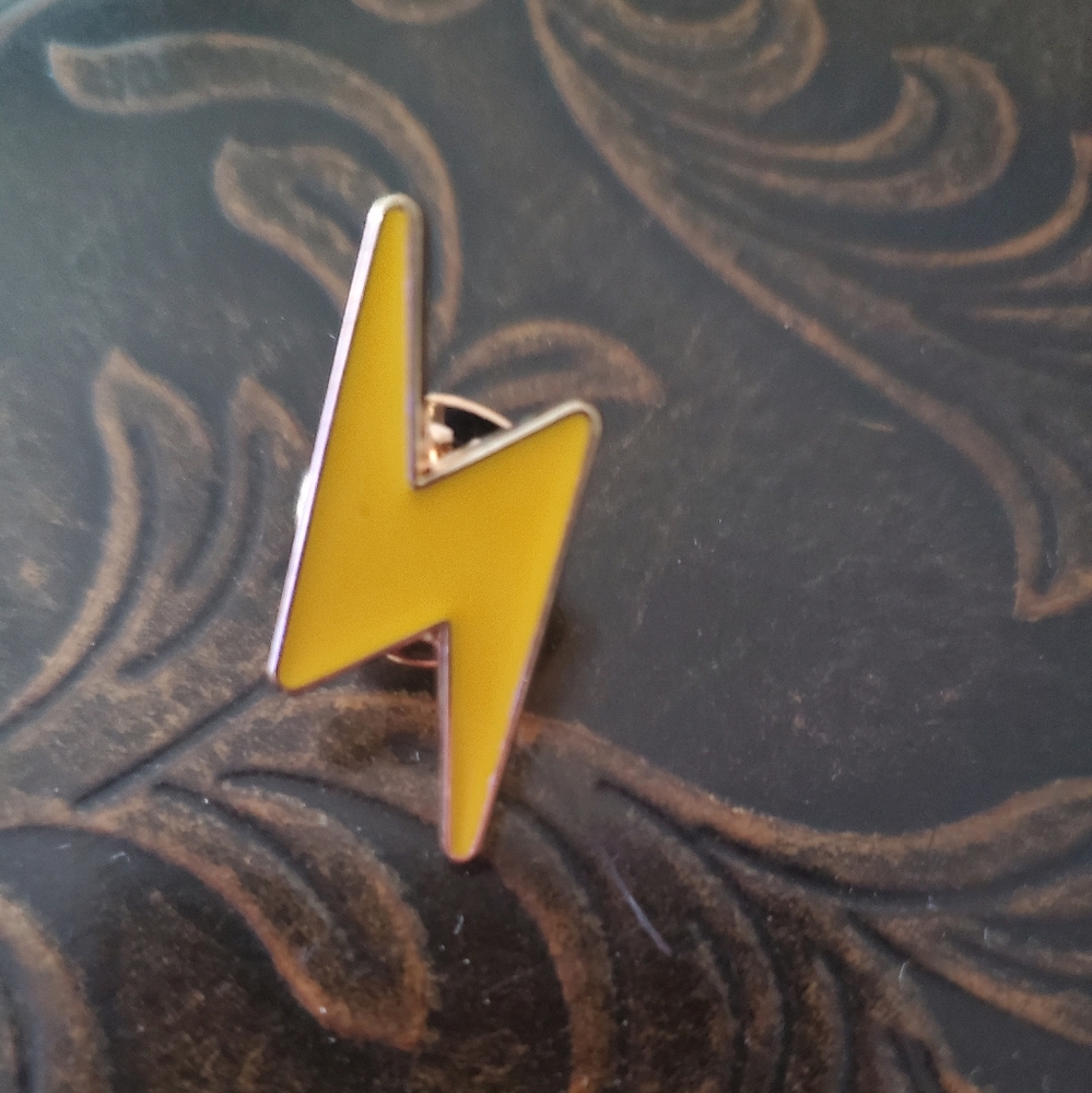 Flash pin